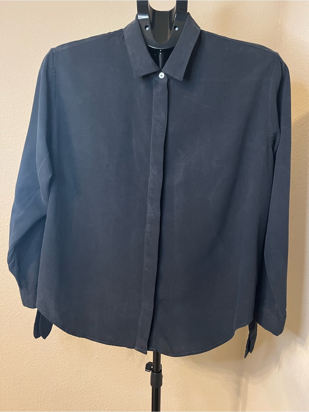 Everlane Women’s Black Silk Button-Up Shirt With Tie Sleeves | Washable | Sz 10